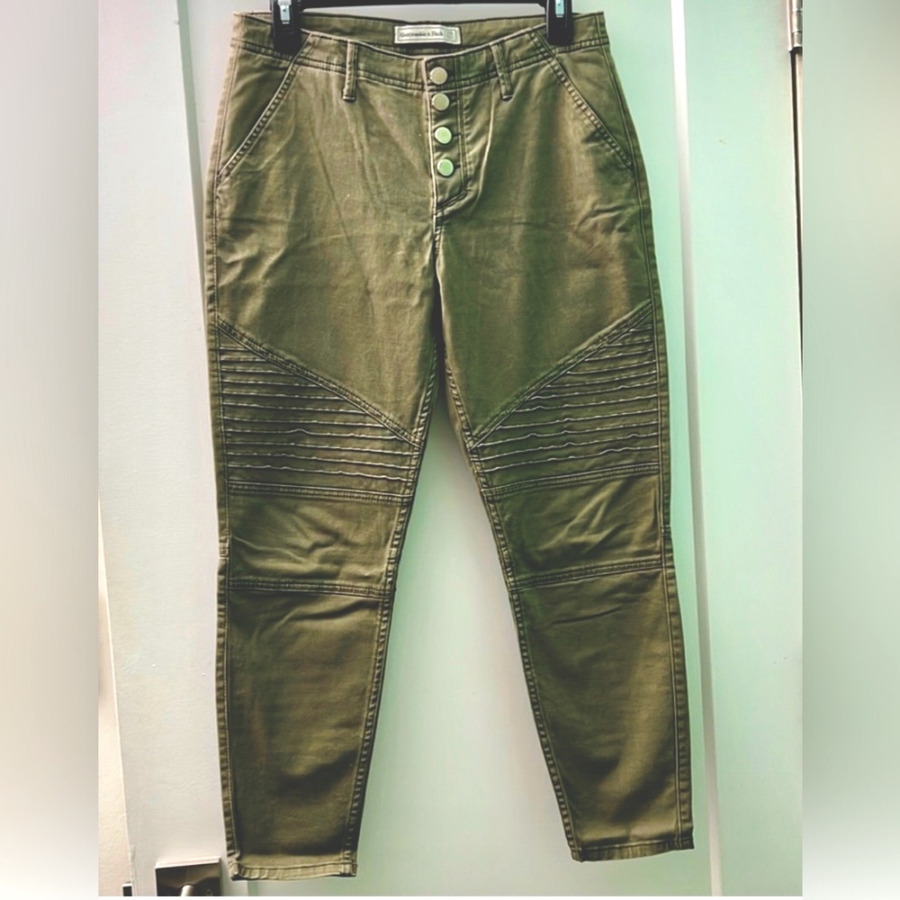 Abercrombie & Fitch EUC midrise moto pants